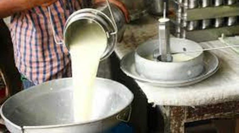 आंचल दूध एंव दुग्ध उत्पाद की दरो में कमी, देखें