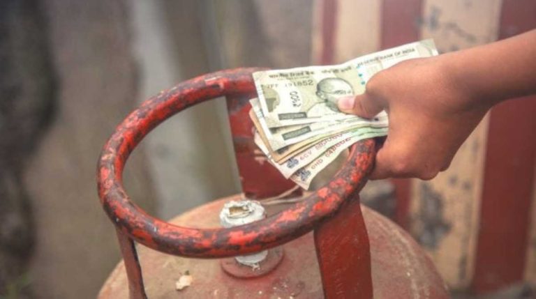 LPG कमर्शियल गैस सिलेंडर की कीमतों में इजाफा, इतने रुपए