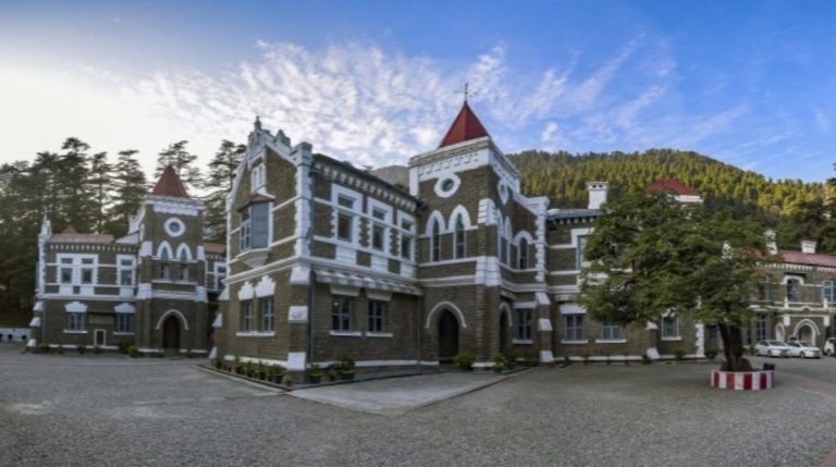 गढ़वाल विवि के महाविद्यालयों को असंबद्ध करने के फैसले पर