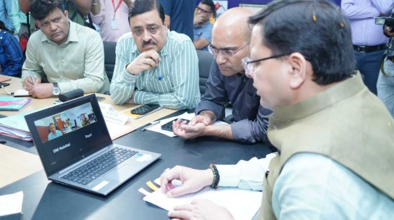 प्रदेश में भारी बारिश के चलते कई जगहों पर हालात