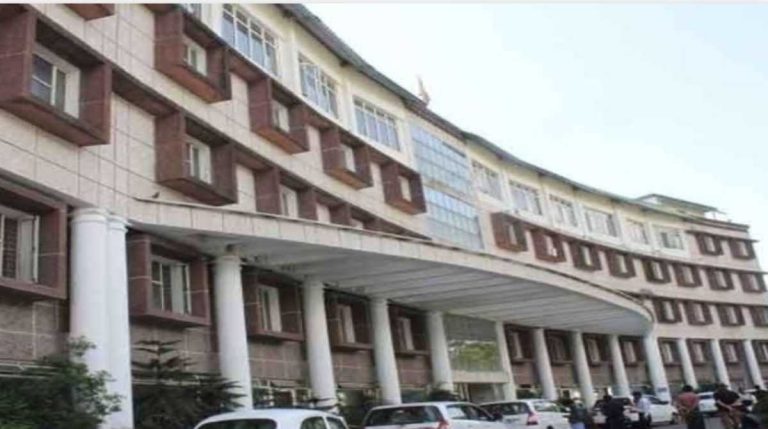 पशुपालन निदेशक के वित्तीय अधिकार सीज, बताई जा रही ये