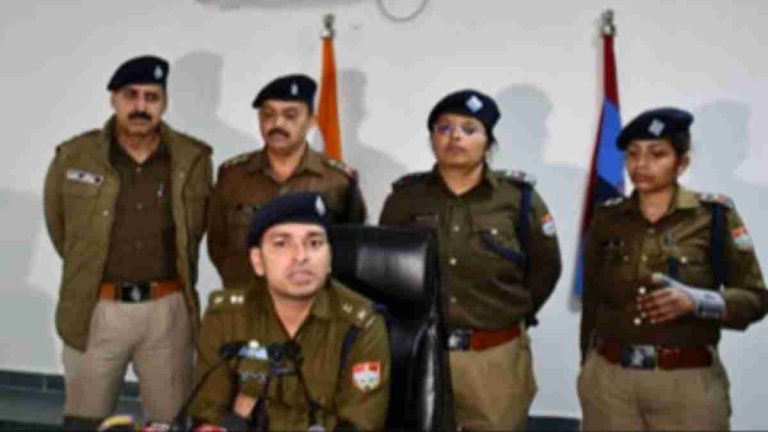 बनभूलपुरा हिंसा मामले में 6 उप्रदवी अवैध तमंचों और कारतूसों