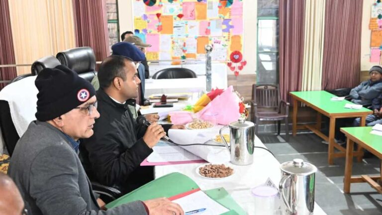 टिहरी गढ़वाल: बोर्ड परीक्षाओं की तैयारियां पूरी, जिले में बनाए