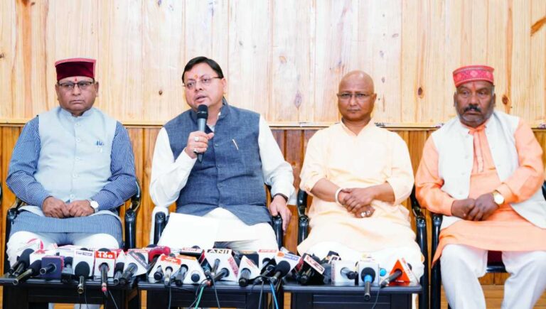 तीन वर्ष का कार्यकाल पूरा होने के अवसर पर मुख्यमंत्री