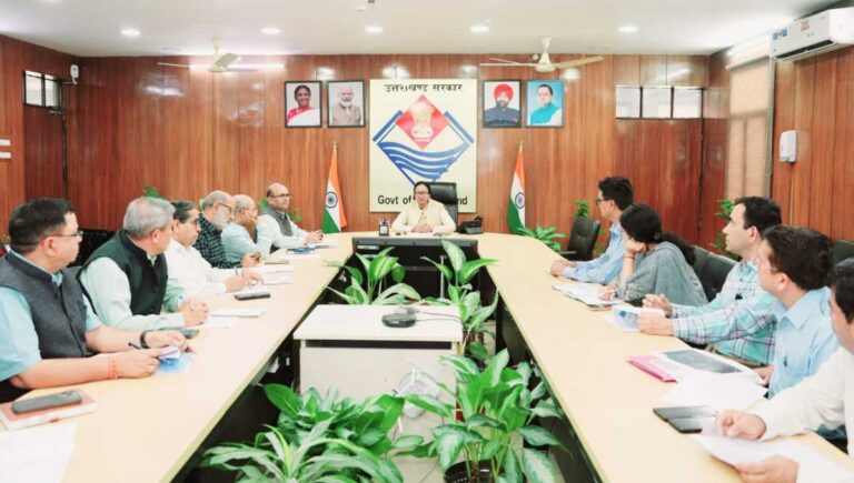 मुख्य सचिव श्रीमती राधा रतूड़ी ने व्यय वित्त समिति (ईएफसी)