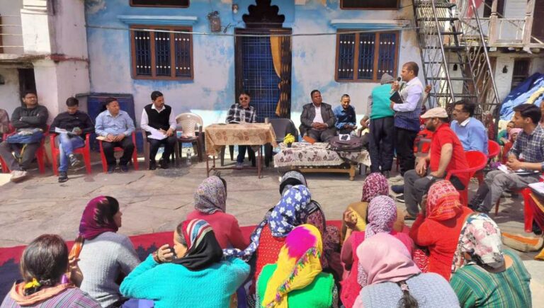 सरकार जनता के द्वार’ कार्यक्रम में पहुंची प्रशासनिक टीम, ग्रामीणों