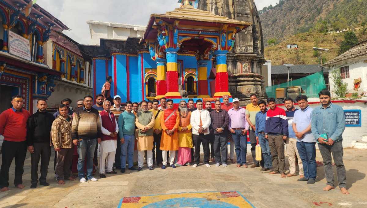 मुख्यमंत्री धामी ने चारधाम यात्रा की तैयारियों के लिए ये
