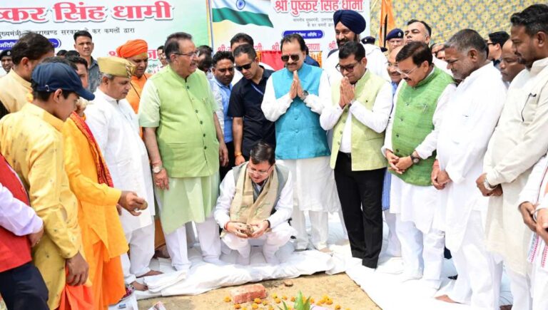 मुख्यमंत्री ने खटीमा में 213 फीट ऊँचे राष्ट्रीय ध्वज की
