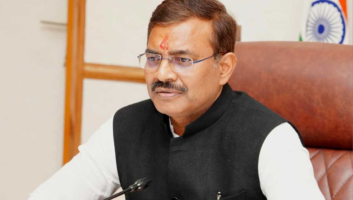मुख्य सचिव आनन्द बर्द्धन ने विभागों को बजट प्रावधान के
