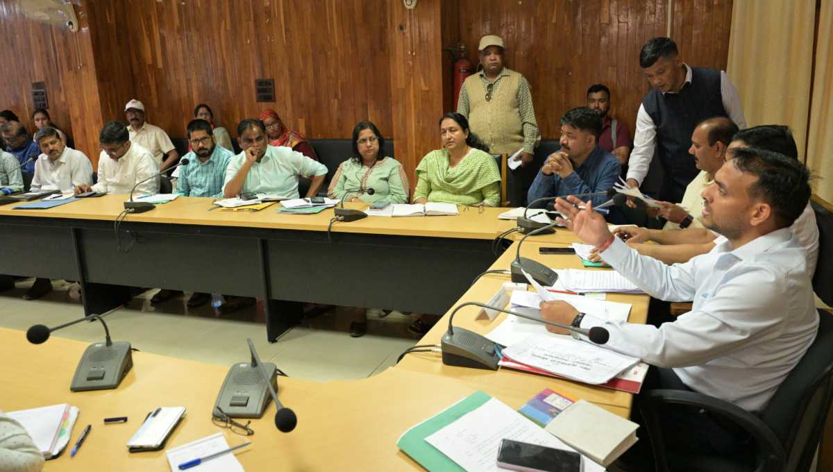 डीएम रुद्रप्रयाग ने सुनी जन शिकायतें, 19 का मौके पर