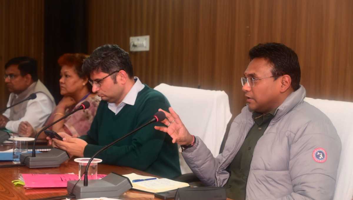 मुख्यमंत्री पुष्कर सिंह धामी के निर्देश पर ग्राउंड ज़ीरो पर