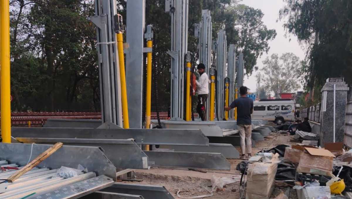 राज्य की प्रथम ऑटोमेटेड मैकेनिक पार्किंग अपने अंतिम चरण में,