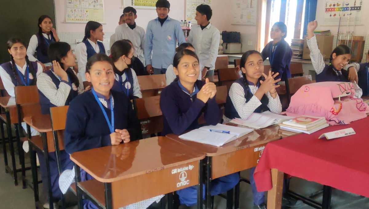 डीएम के प्रोजेक्ट ‘उत्कर्ष’ अन्तर्गत ओएनजीसी व हुडको का मिला