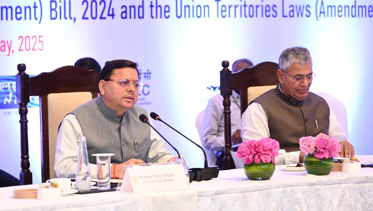 संयुक्त संसदीय समिति की बैठक में मुख्यमंत्री पुष्कर सिंह धामी