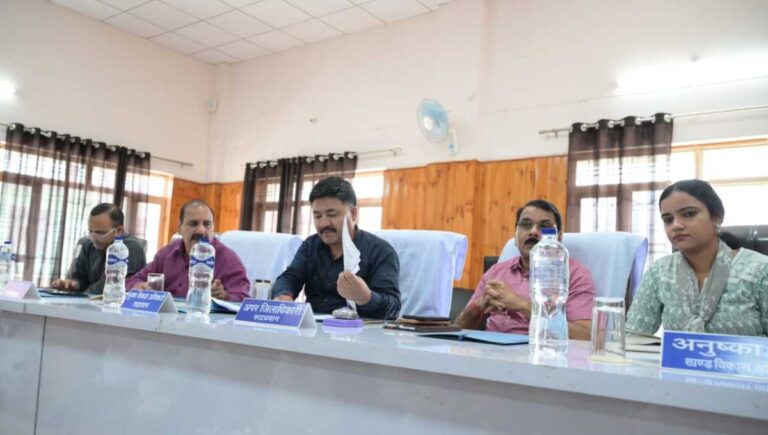 विकासखंड ऊखीमठ में अपर जिलाधिकारी की अध्यक्षता में आयोजित हुआ