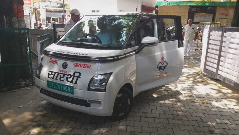 डीएम सविन ने एक बार फिर पेश की मानवता की