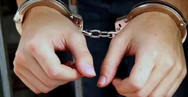रिश्वत लेते हुए रंगे हाथ पकड़े गए मंडी समिति काशीपुर