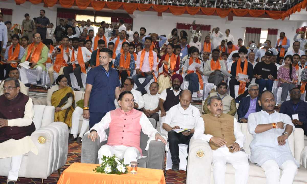 मुख्यमंत्री पुष्कर सिंह धामी ने प्रधानमंत्री नरेंद्र मोदी के मन