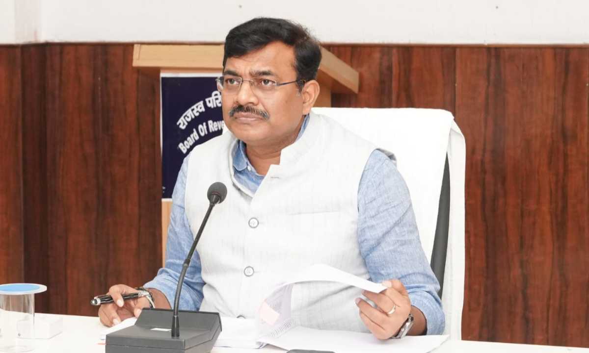 धारा 34 और 143 से सम्बन्धित वादों के निस्तारण के