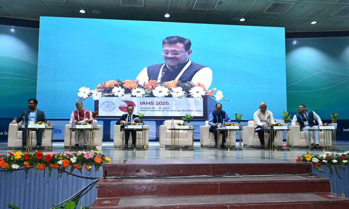 उत्तराखंड के मुख्य सचिव ने जलवायु लचीलापन व जल स्थिरता