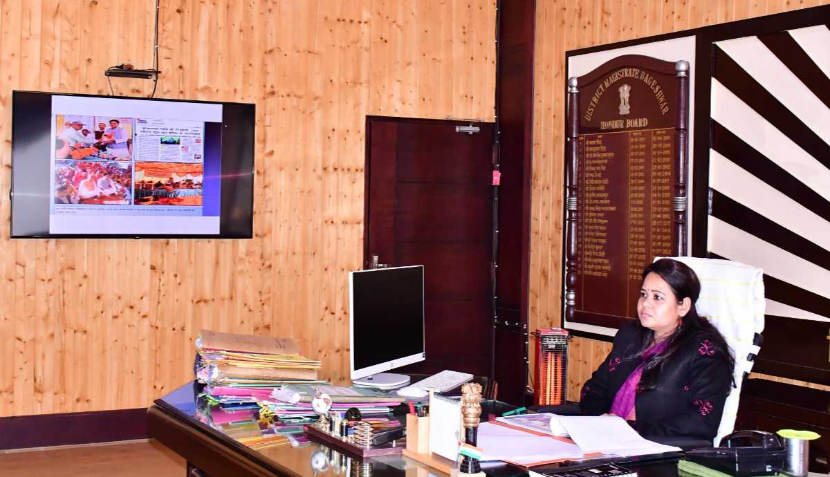 बागेश्वर को दुग्ध उत्पादन में आत्मनिर्भर बनाने का लक्ष्य, जिलाधिकारी