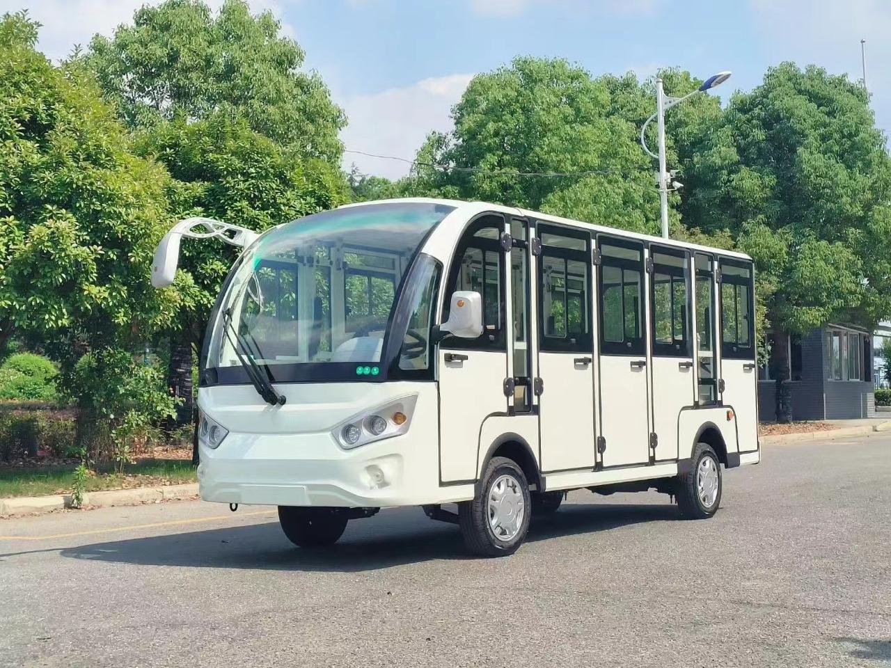 जनसुविधा और हरित परिवहन का संगमः सखी कैब बेड़े में