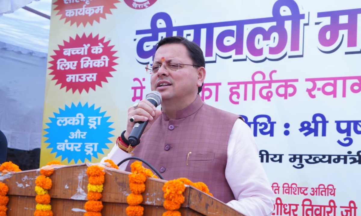 मुख्यमंत्री धामी ने उत्तरांचल प्रेस क्लब द्वारा आयोजित दीपावली महोत्सव-2025