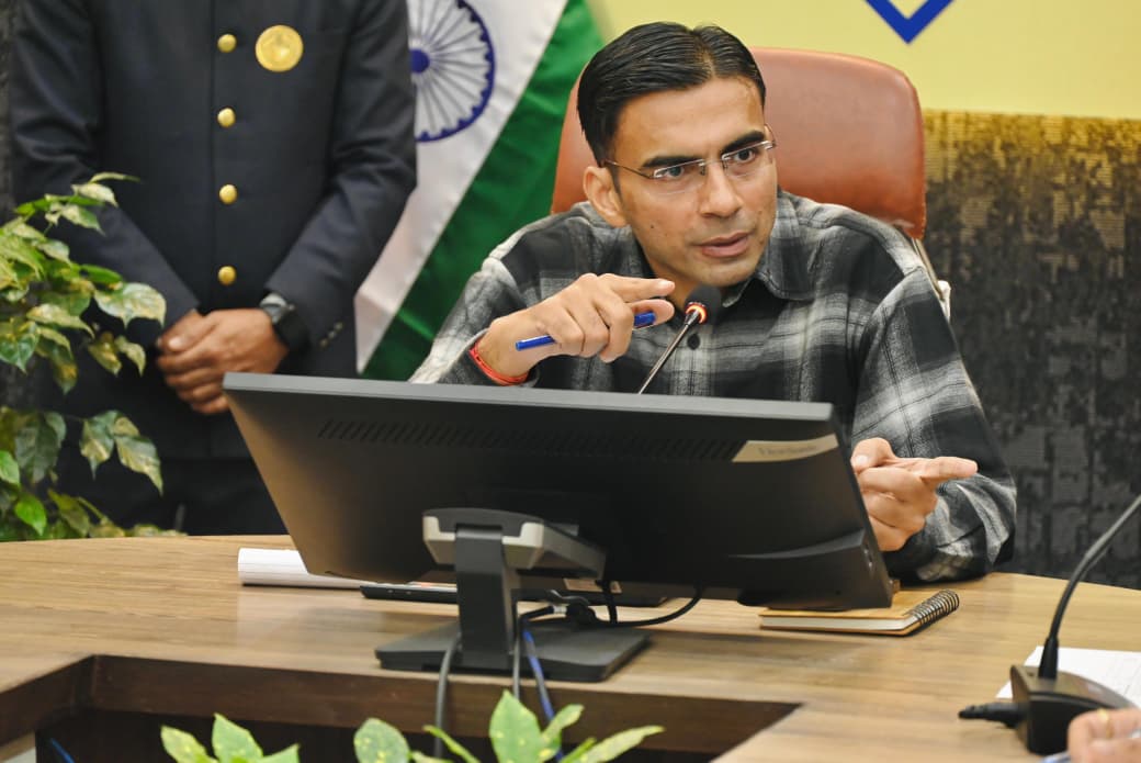 देहरादून: जिले के बड़े बकायदारों की गर्दन तक पंहुचे जिला