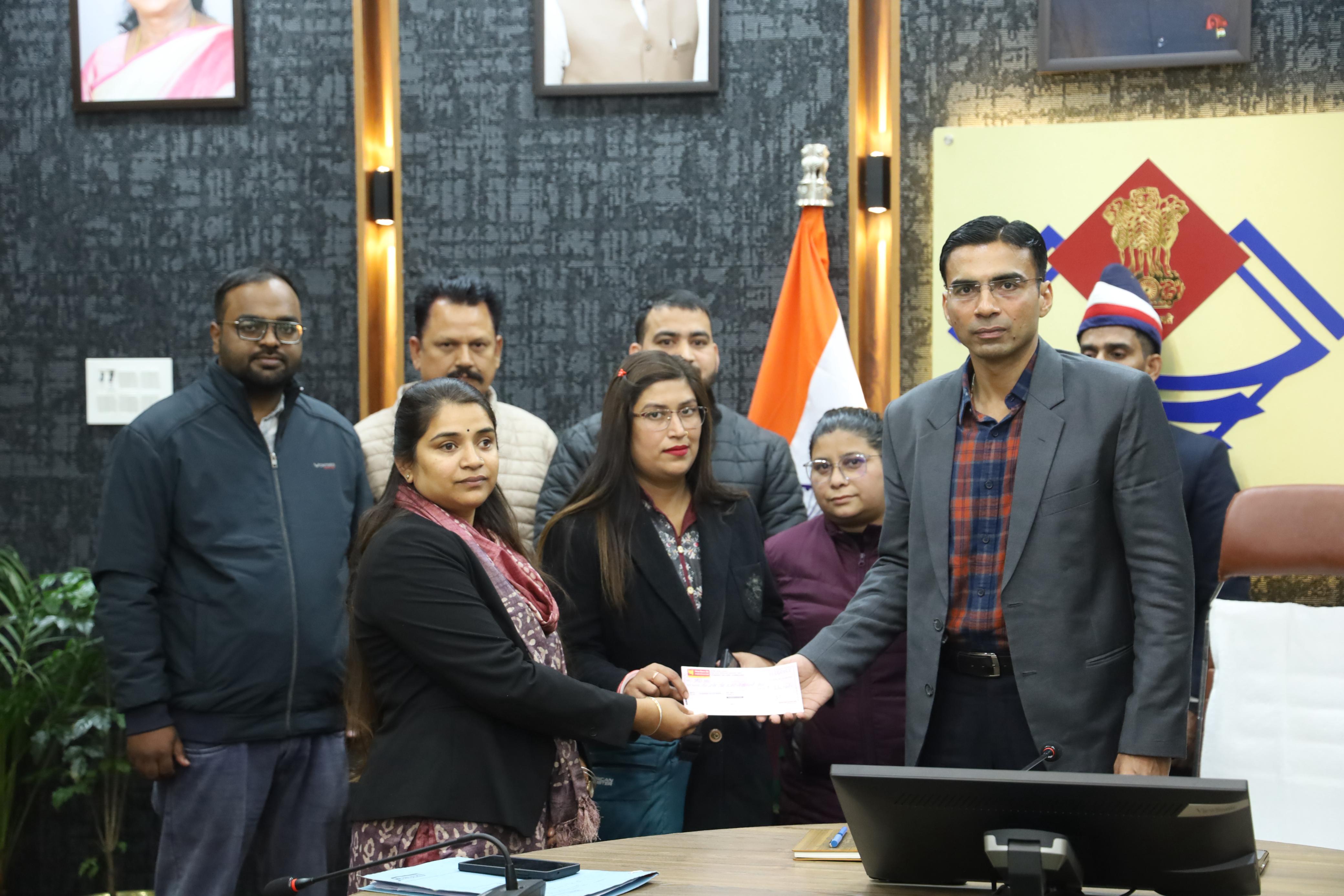 बैंक ऑफ बड़ौदा की मनमानी; पर जिला प्रशासन का डंडा;