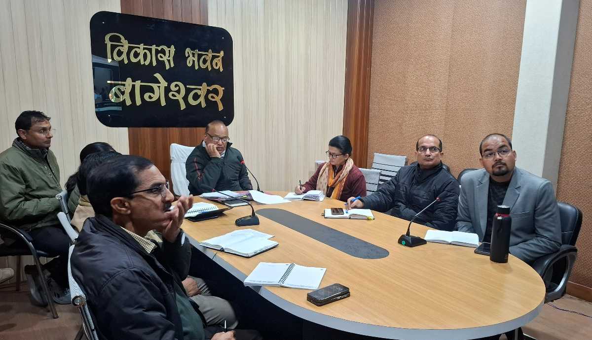 उत्तरायणी मेले की तैयारियों को लेकर समीक्षा बैठक संपन्न, विभागों