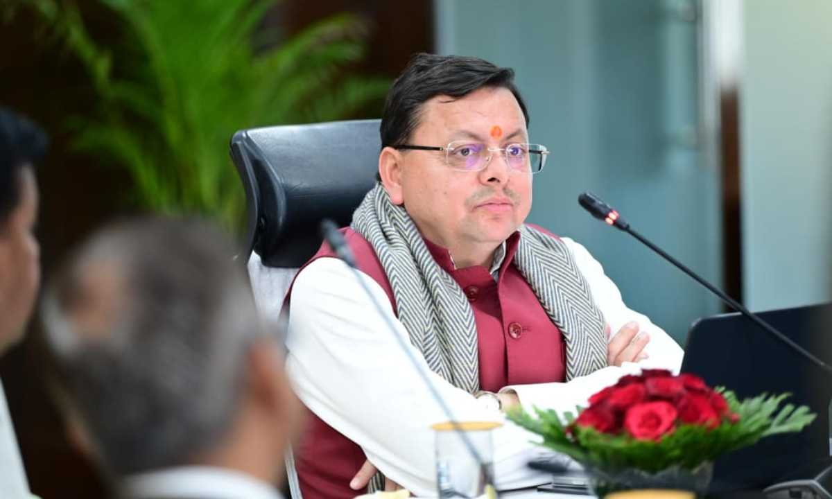 वर्दी घोटाले में सीएम धामी ने दिए DIG के निलंबन