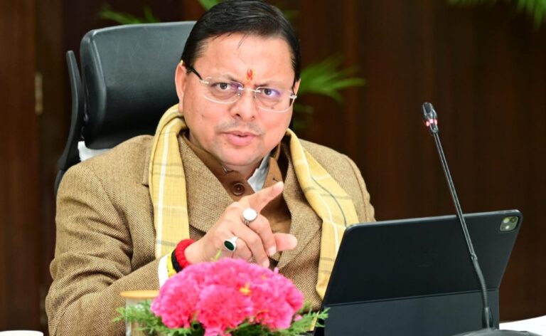 मुख्यमंत्री ने रोजगार व स्वरोजगार योजनाओं की समीक्षा की युवाओं