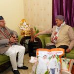 मुख्यमंत्री पुष्कर सिंह धामी ने पूर्व मुख्यमंत्री हरीश रावत से