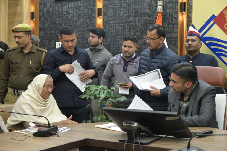 सविन बंसल के जनदर्शन में त्वरित फैसले, कई मामलों में