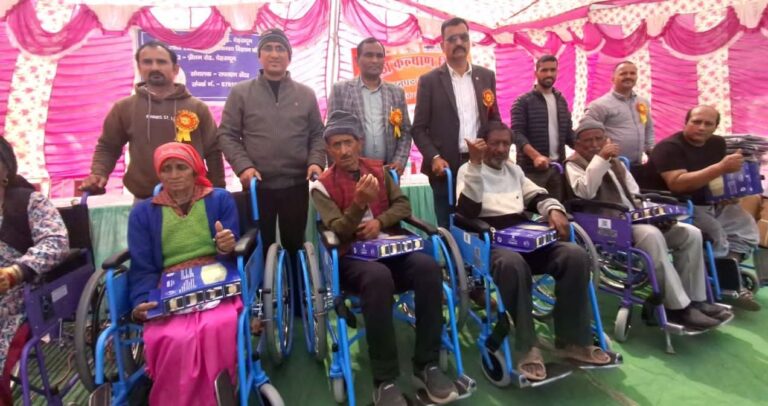 डीएम सविन बंसल के निर्देशन में 9 शिविरों में 3,447