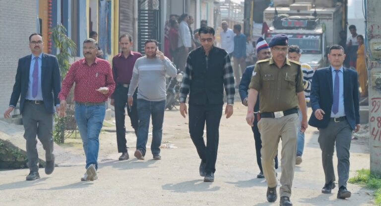 आंगनबाड़ी राशन में गड़बड़ी पर डीएम का बड़ा एक्शन, रुड़की