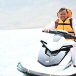 टिहरी झील में रोमांच के सफर पर निकले सीएम धामी,