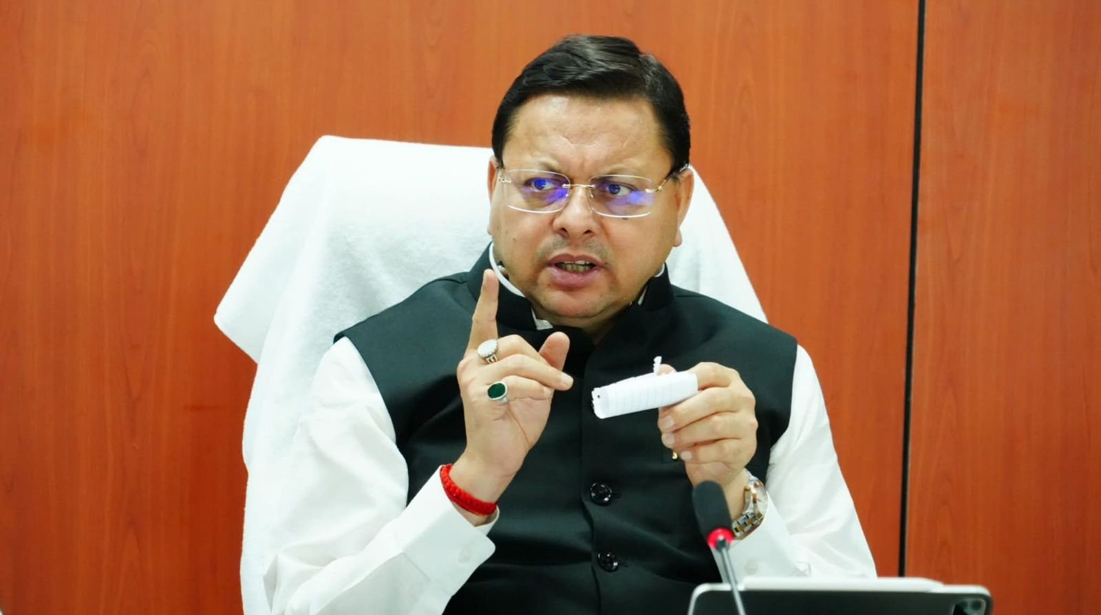 पूर्व उपनल कर्मियों को समान कार्य–समान वेतन के लिए 289.98