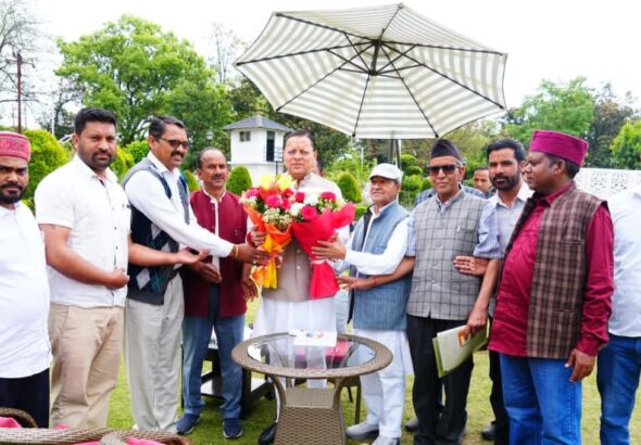 मुख्यमंत्री धामी से विधायकों ने की शिष्टाचार भेंट…