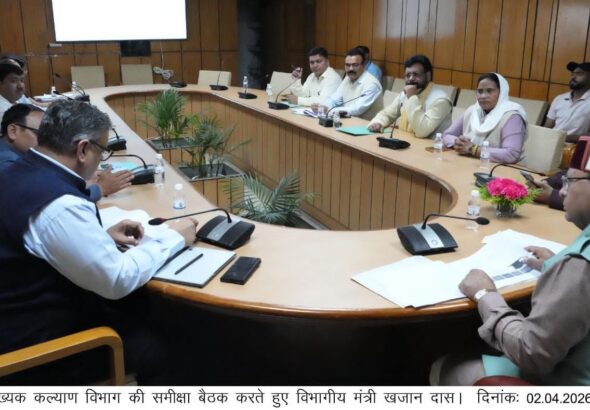 अल्पसंख्यक कल्याण योजनाओं के व्यापक प्रचार-प्रसार पर जोर, मंत्री खजान