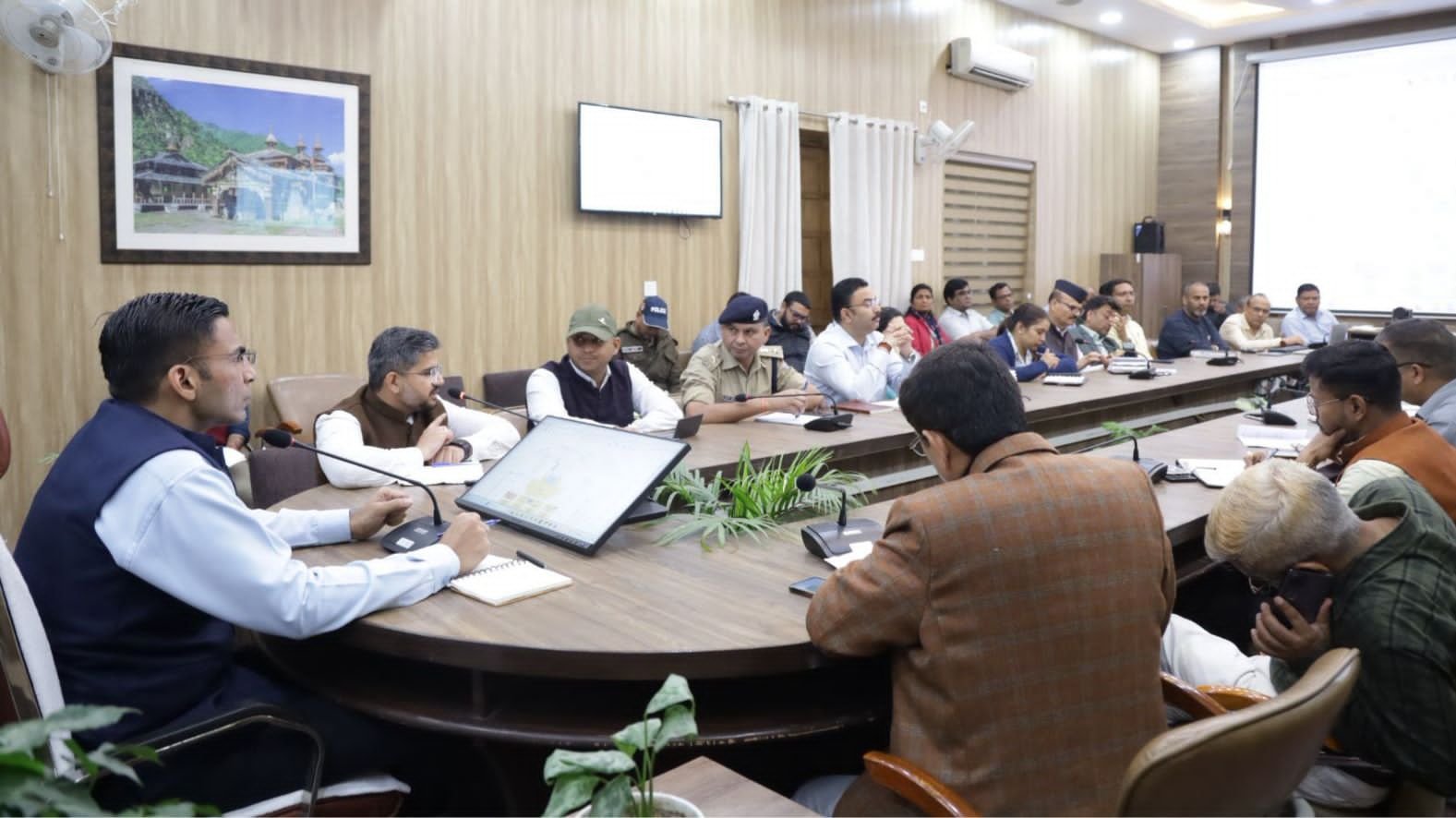 प्रधानमंत्री के प्रस्तावित दौरे को लेकर देहरादून प्रशासन अलर्ट, डीएम