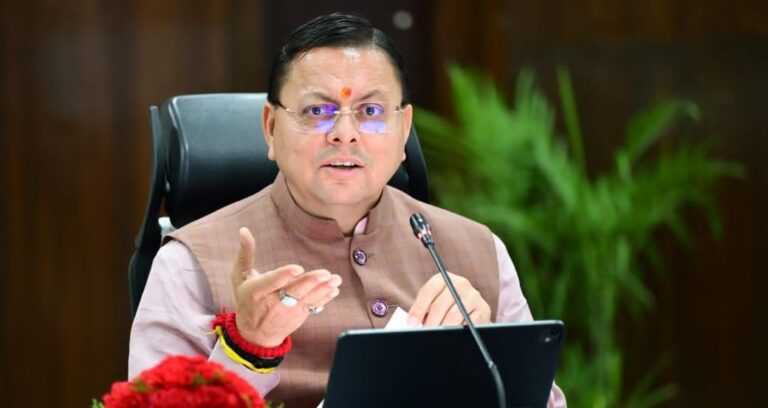 सीएम हेल्पलाइन 1905 पर लंबित शिकायतों के त्वरित निस्तारण के