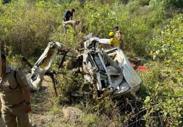 टिहरी सड़क हादसे पर मुख्यमंत्री धामी ने जताया शोक घायलों