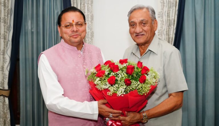 पूर्व मुख्यमंत्री विजय बहुगुणा ने मुख्यमंत्री धामी से की शिष्टाचार