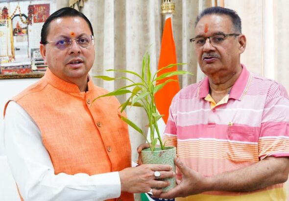 मुख्यमंत्री धामी से मिले मंत्री गणेश जोशी…