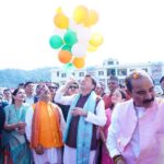 पिथौरागढ़ को मिला आधुनिक क्रिकेटमैदान, खिलाड़ियों संग मैदान में उतरे