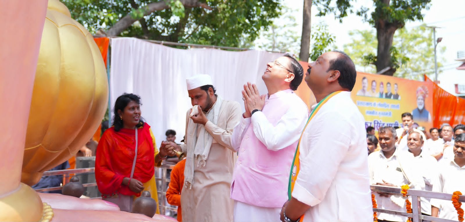 मुख्यमंत्री धामी ने भगवान भोलेनाथ एवं महाबली हनुमान की प्रतिमाओं