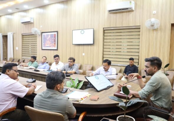 रिस्पना पुनर्जीवन अभियान को मिली रफ्तार, डीएम ने गठित कराई