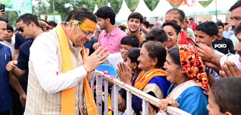 हरेला पर सीएम धामी ने शुरू किया राज्य स्तरीय पौधारोपण
