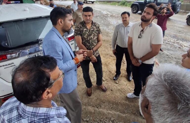 दिल्ली-देहरादून कॉरिडोर से जुड़ी 12 किमी ग्रीनफील्ड बाईपास का डीएम